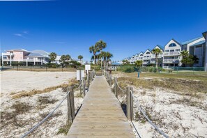 Property grounds - Pre-Christmas Sale! Beach Front w/great view (Gulf Shores)