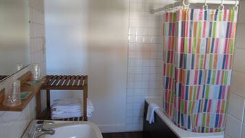 Comfort Double Room | Bathroom