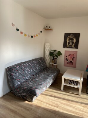 TV, books