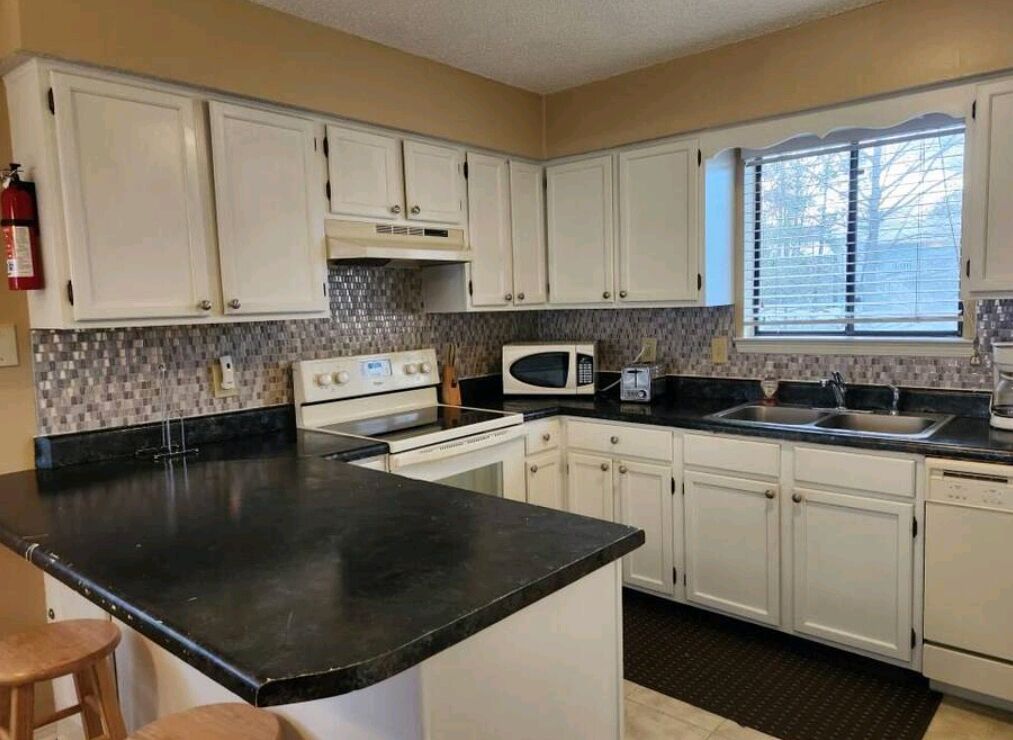 #212 New Pier & Pool & Close to Wharf & several attractions!