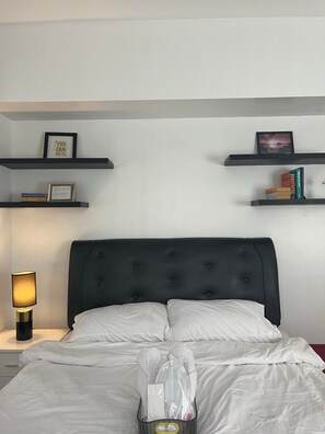 1 chambre, bureau, fer et planche à repasser, Wi-Fi