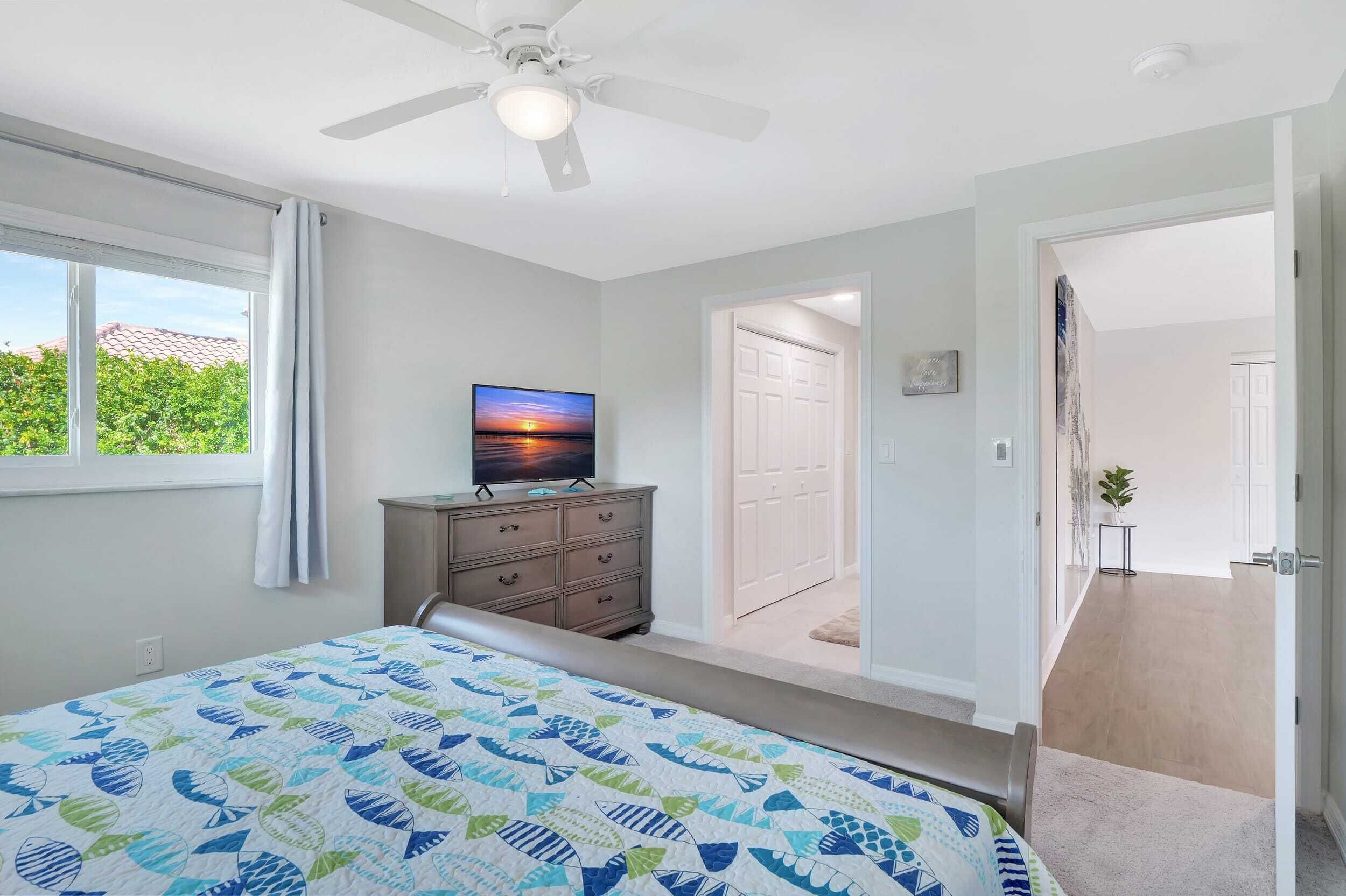 New completely remodeled home on the River!! Quiet relaxing neighborhood