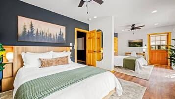 4 bedrooms, desk, iron/ironing board, free WiFi