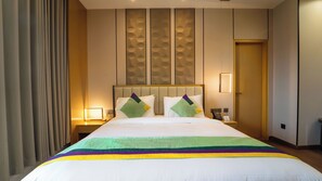 Premium Room | Bed sheets - Treebo Kingsbury Fiesta Vellore (Katpadi)
