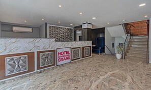 Reception - Treebo Chandigarh Grand (Chandigarh)