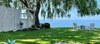 Relax on Lake Erie at our charming 2-bedroom cottage