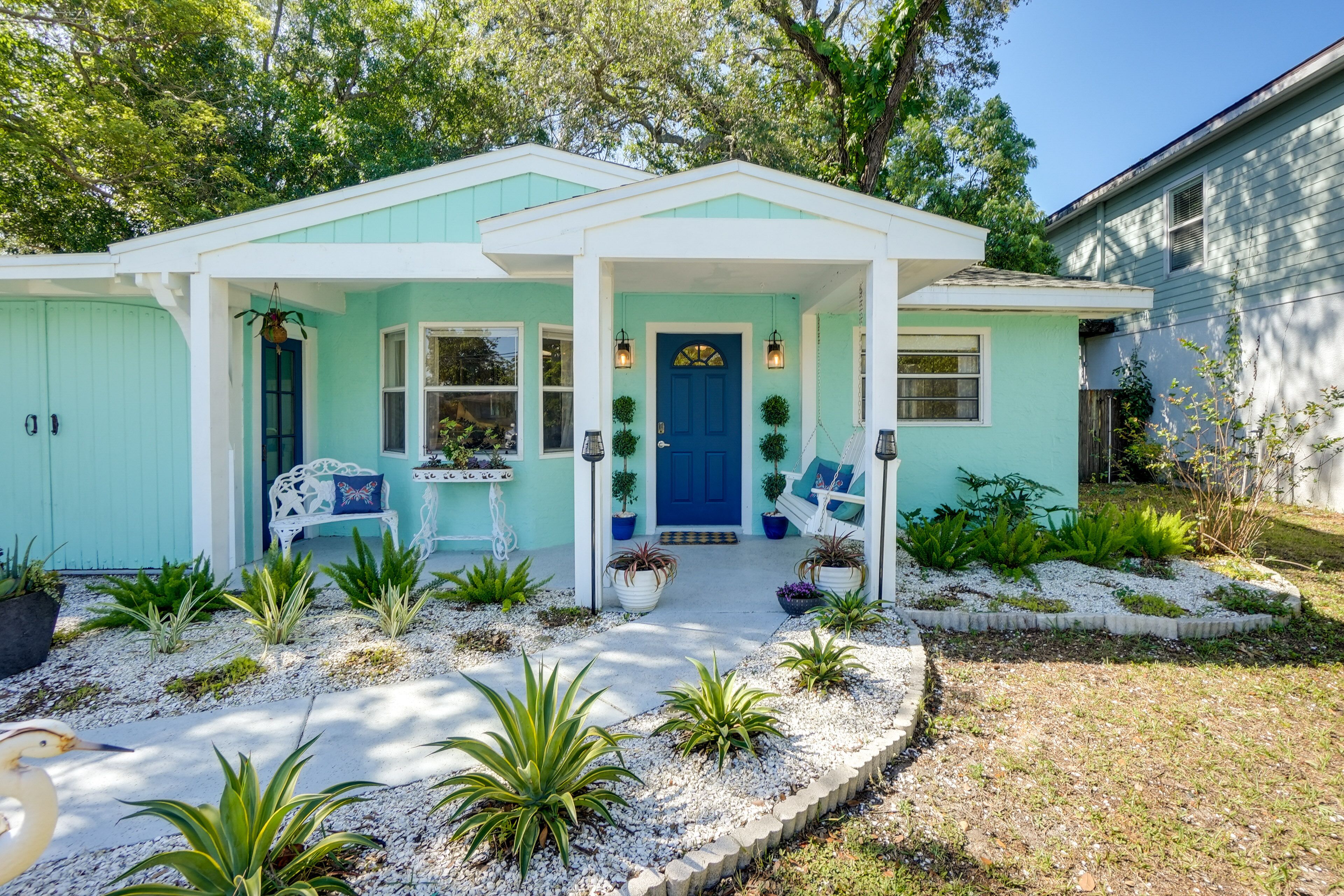 Palm Harbor Cottage