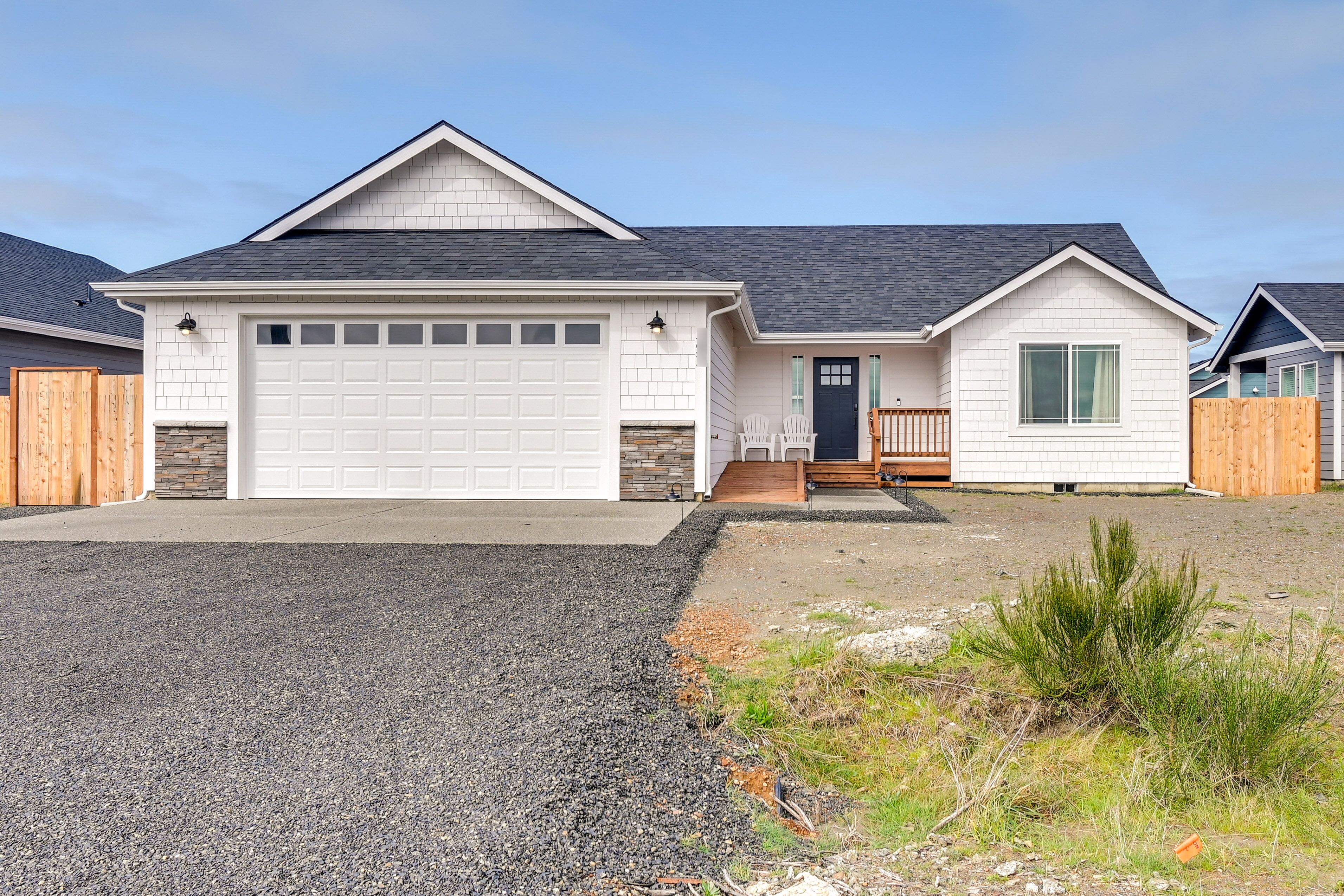 Ocean Shores Home w/ Game Room - Walk to Beaches!