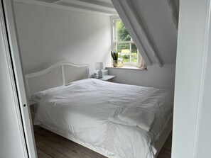 2 bedrooms, WiFi, bed sheets - Countryside cottage in the hills (Haddington)