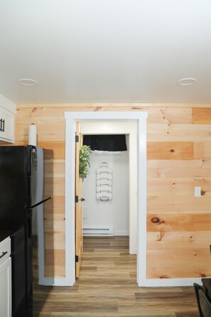 Interior - Penn State Deluxe Cabin (Milroy)