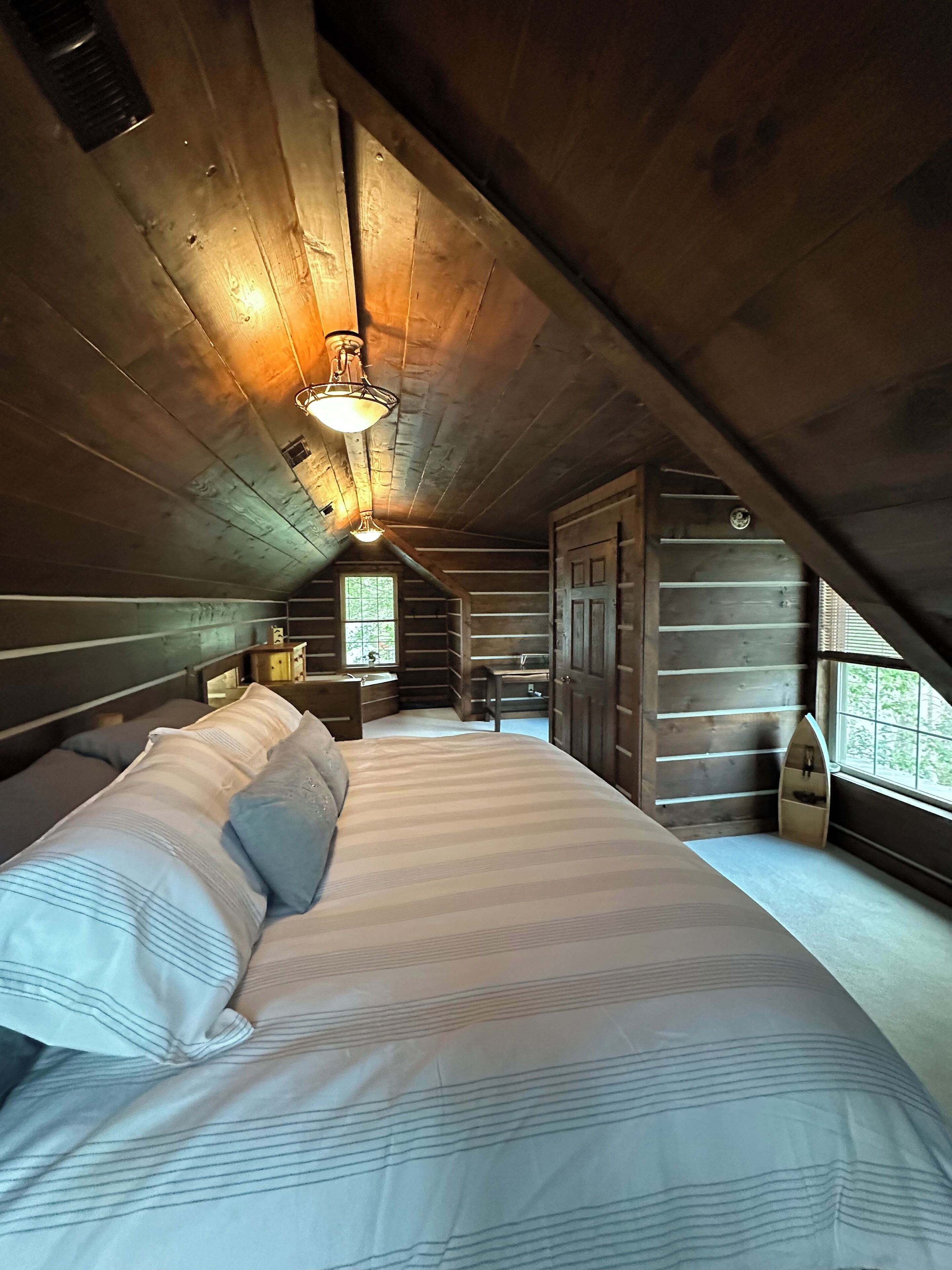 3 chambres, bureau, Wi-Fi gratuit, draps fournis