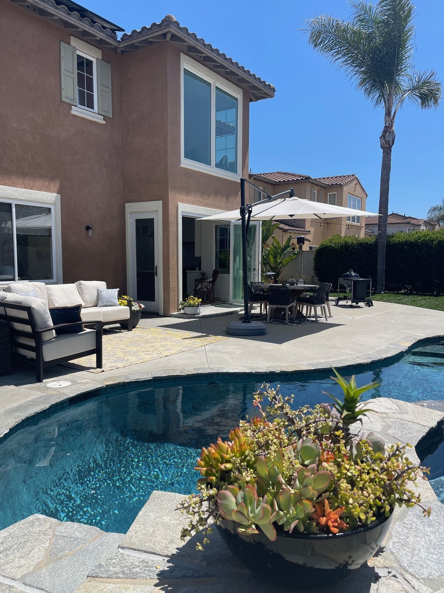 Beautiful Carlsbad upgraded home with chefs kitchen and ocean views!