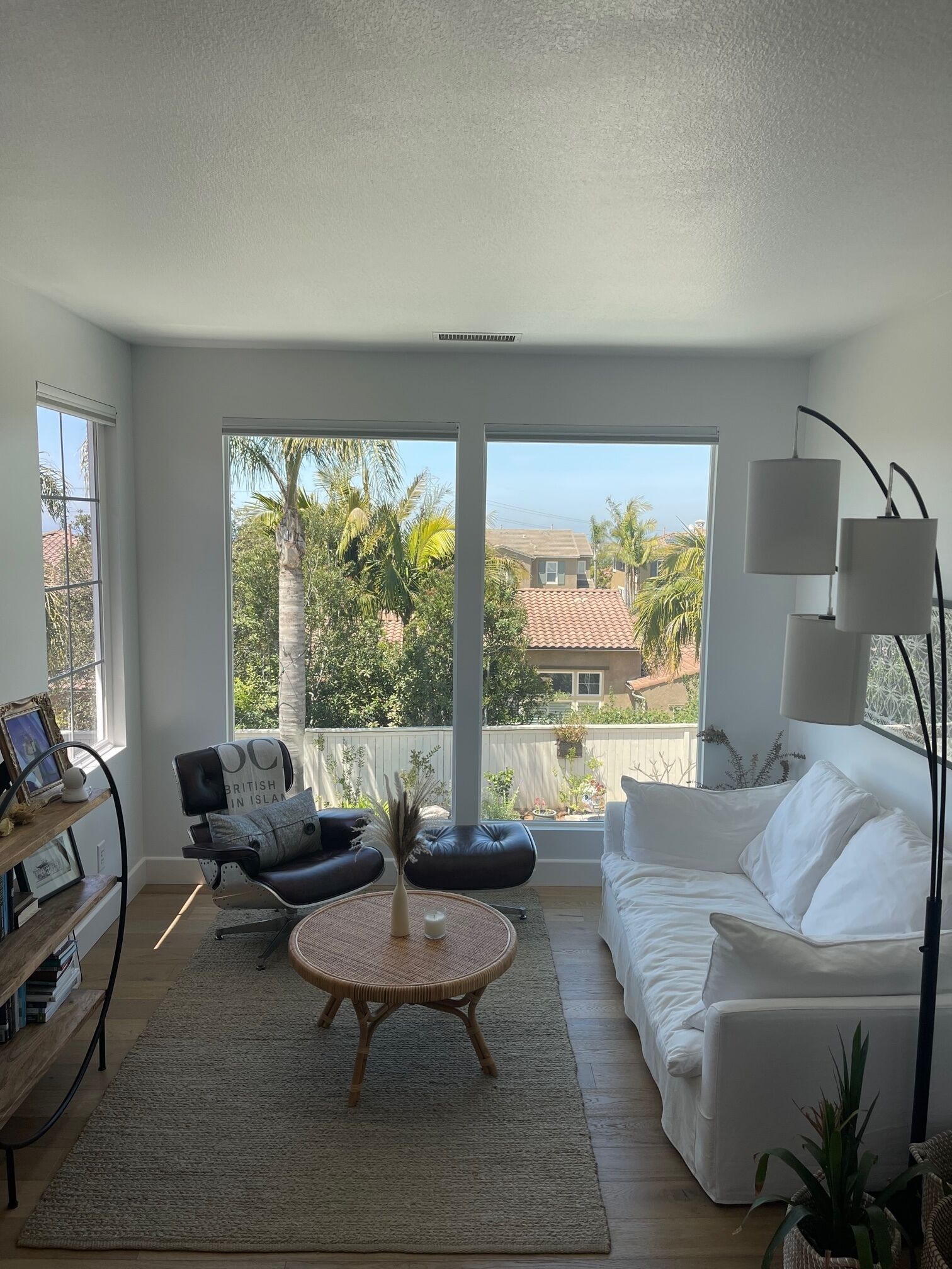 Beautiful Carlsbad upgraded home with chefs kitchen and ocean views!