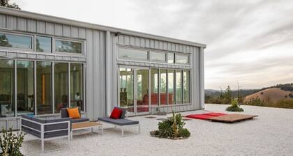 Serene hideaway an hour from Kirkwood Ski Resort