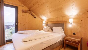 4 bedrooms, free WiFi, bed sheets