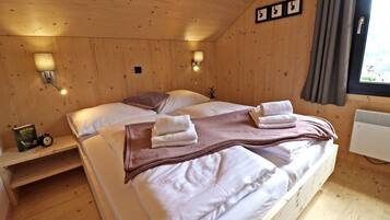 4 sovrum, gratis wi-fi och sÀngklÀder