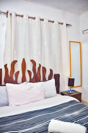 1 habitación, wifi y ropa de cama