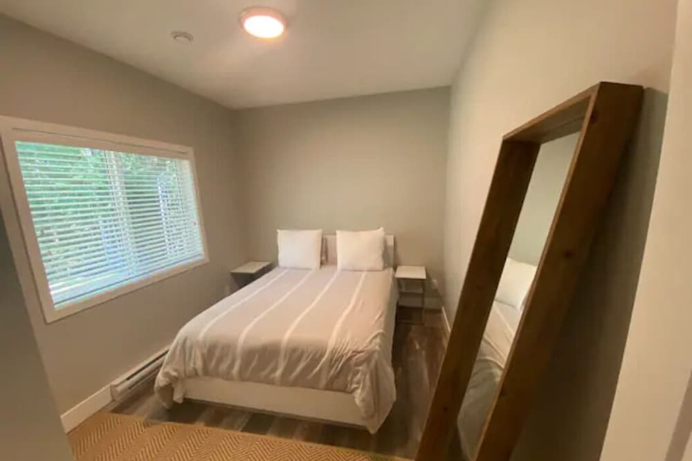 Miracle way lake retreat