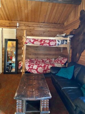 Interior - Carmi Station Comfy Cabin (Beaverdell)