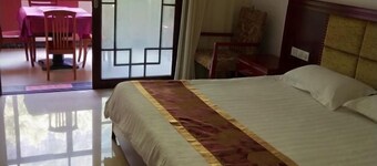 Nanjiang Daxiagu Hotel