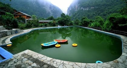 Nanjiang Daxiagu Hotel