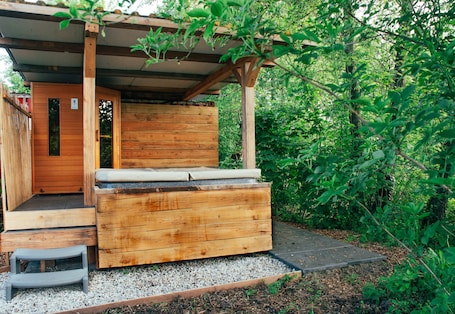 Property grounds. BoHo Experience - Jacuzzi, Sauna, BBQ, Garden, close to Amsterdam - Sleeps 10