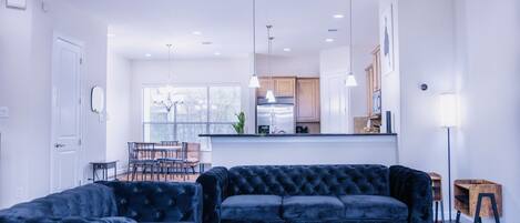 Una Smart TV, una oficina