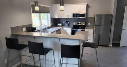 Townhomes at the Falls - 310 A lower - Buffalo Ave
2 Blocks from the Falls!!!