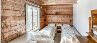 3 bedroom cozy home in ålen