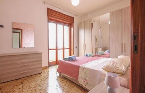 4 bedrooms, free WiFi