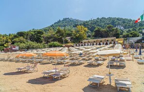 Beach - 4 bedroom stunning home in Roccadaspide (Roccadaspide)