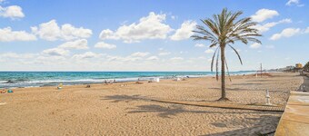 Stunning apartment in Campello with WiFi
