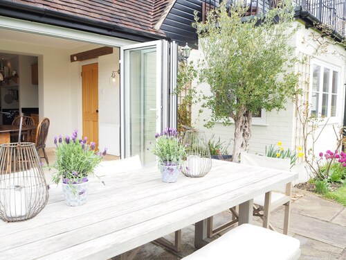 Stunning country house (Bix, outside Henley)