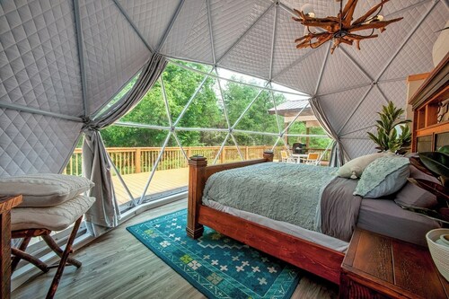 Luxury on the Edge of Traverse City