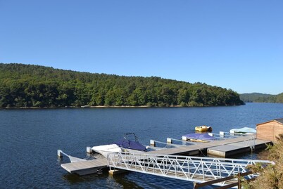 2 bedroom gorgeous home in Gouarec