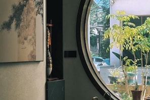 Interior - Migratory Haven · Xishan Hidden Inn (Wuyishan)