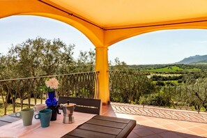 Unclassified image, 5 of 30, button - L'Asfodelo by All4sardinia  (BARI SARDO)