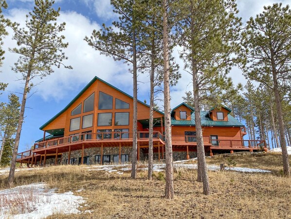 Façana frontal de l'allotjament