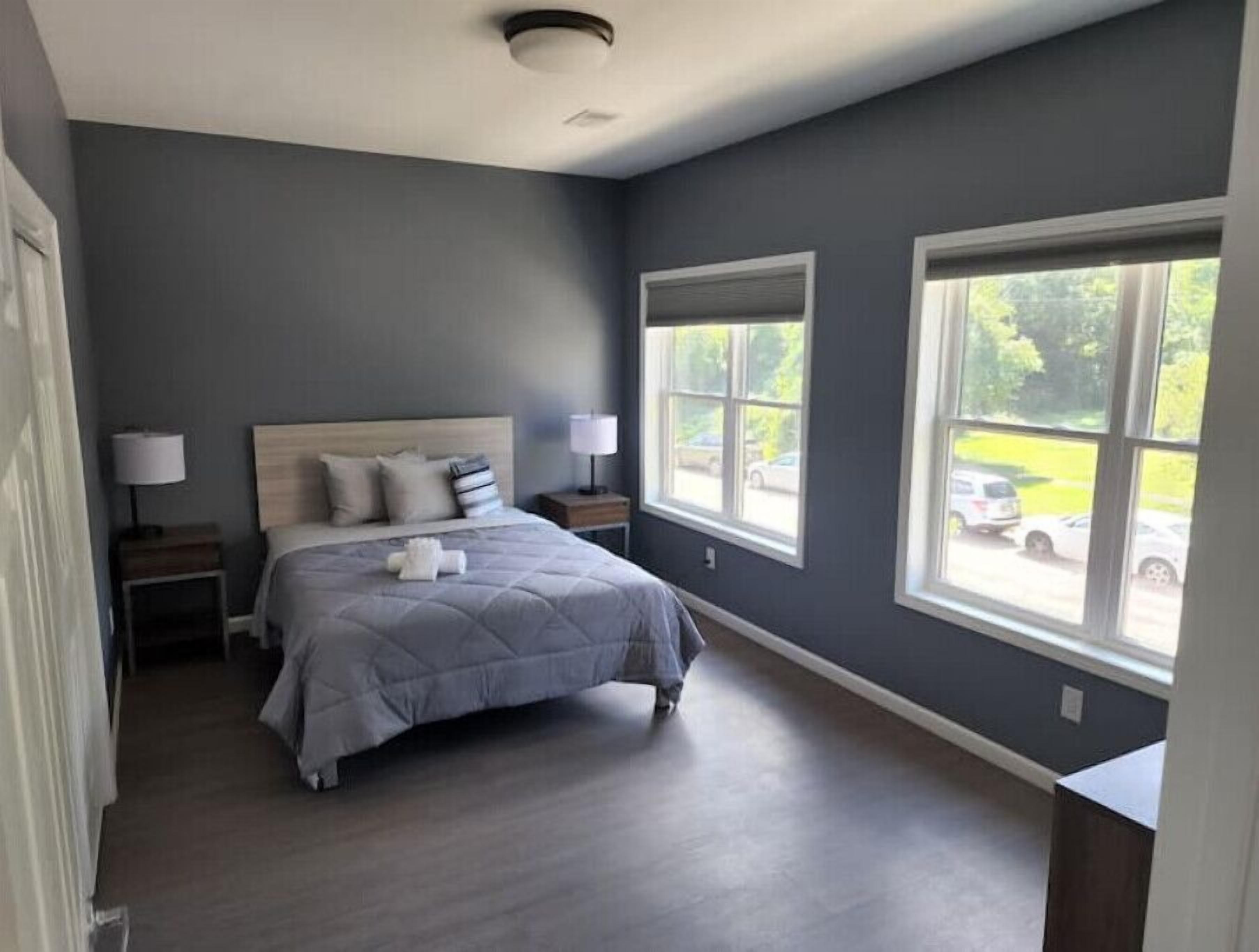 2 chambres, fer et planche à repasser, Wi-Fi gratuit, draps fournis
