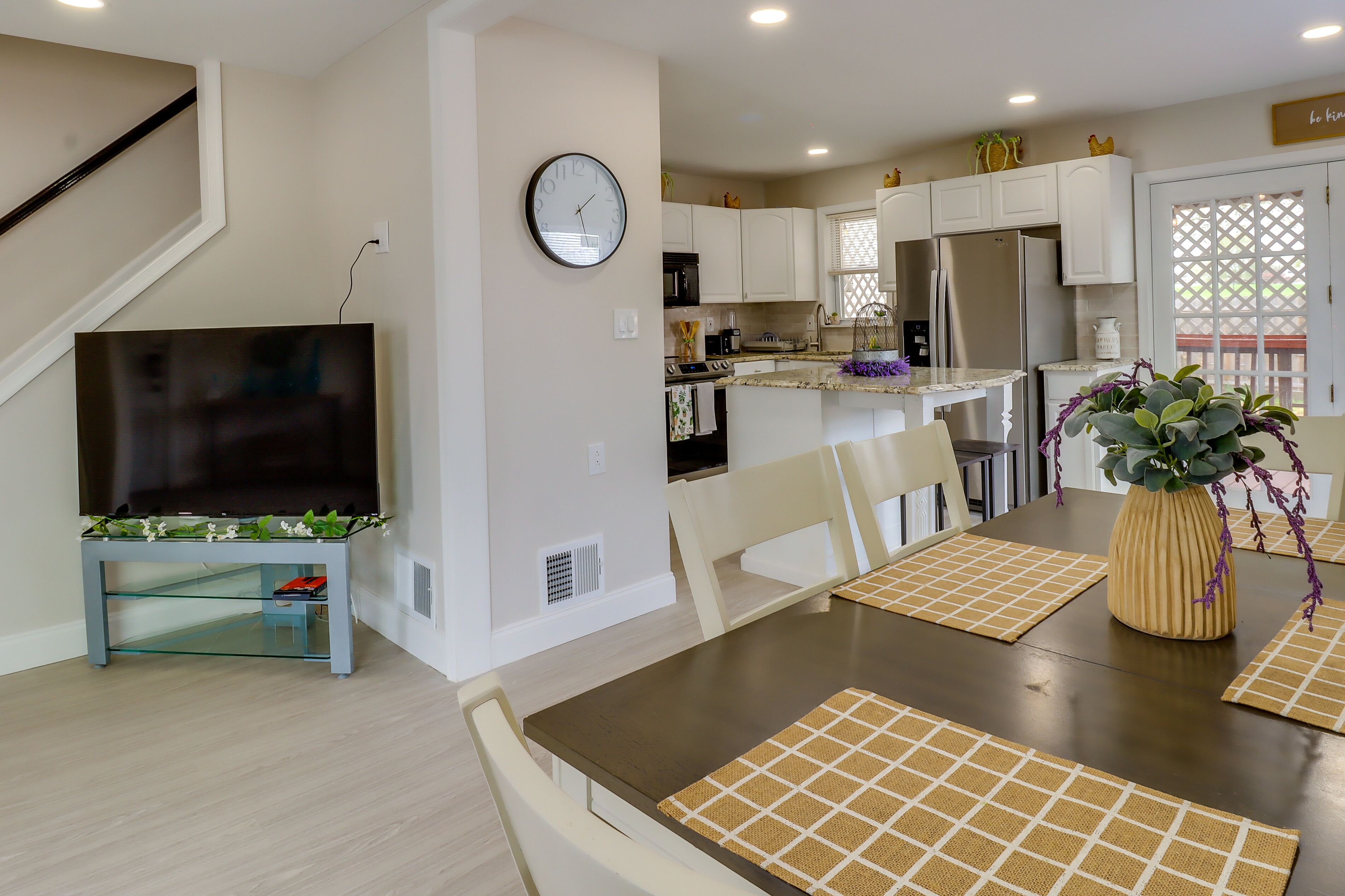 Allentown Townhome w/ Deck - 3 Mi to PPL Center!