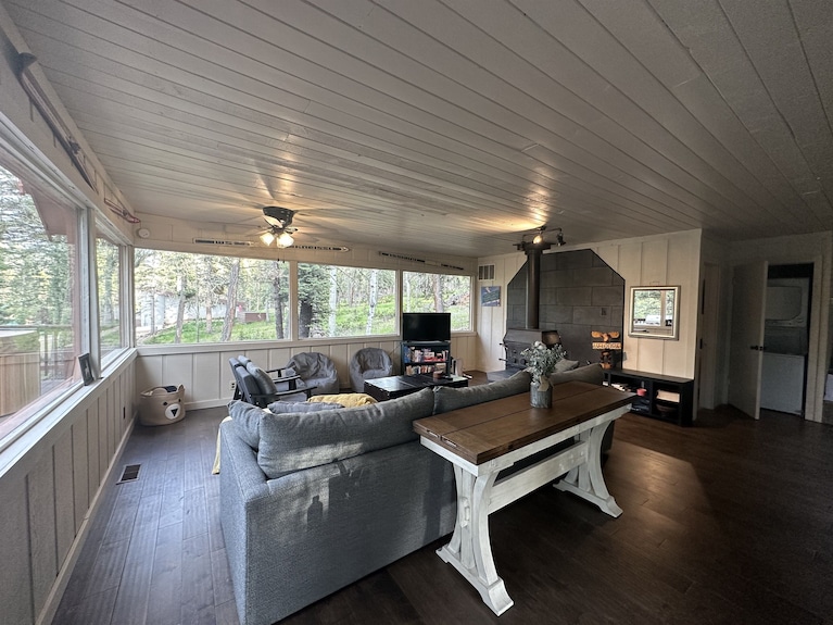 Osito Cabin - Pet Friendly | Hot Tub | Fire Pit | Ms. Pac Man | Telescope - Angel Fire, NM