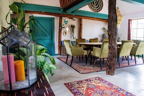 Dining - BoHo - Jacuzzi, Sauna, BBQ, Garden close to Amsterdam & Utrecht - Sleeps 24 (Kockengen)