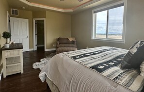 House (HV800 Majestic Views) | 4 bedrooms, individually decorated, individually furnished, desk - Hv800 Majestic Views (Kalispell)