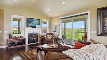 House (HV800 Majestic Views) | Exterior