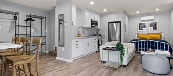 *New* Studio - Walk to Golden 1 | Old Sac | DOCO