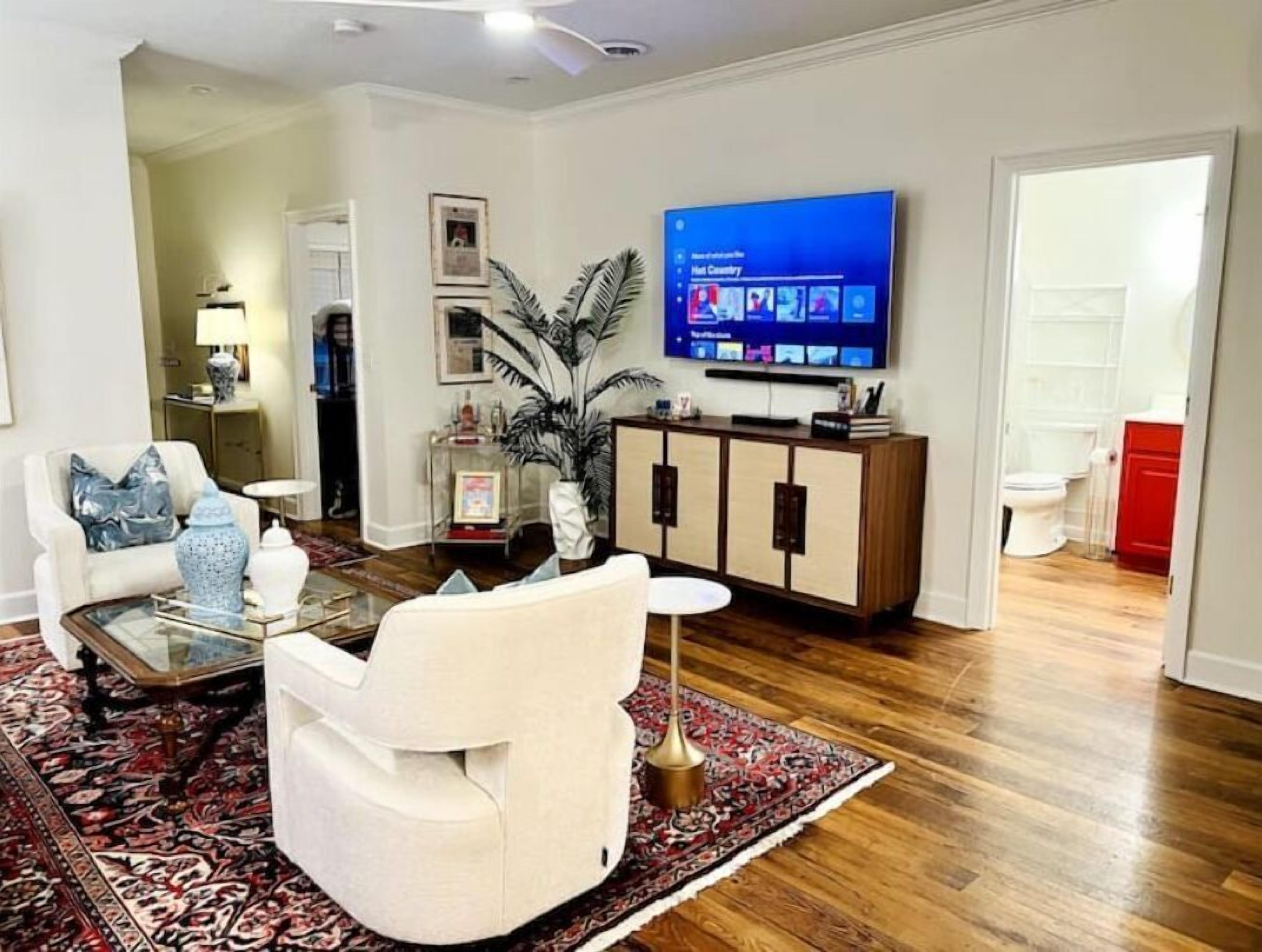 Fins Up Inn Oxford by Pettigrew Adventures