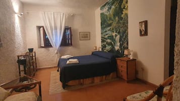 4 bedrooms, free WiFi, bed sheets