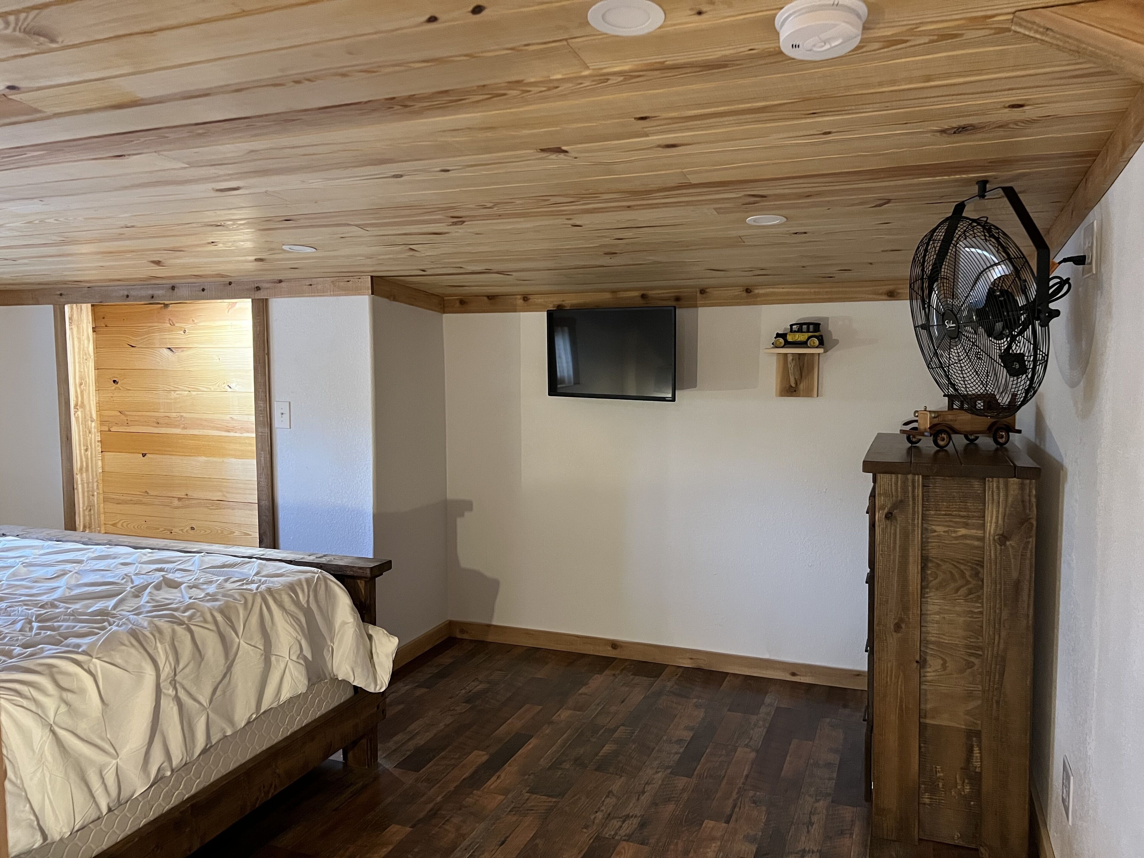 Antique Hideaway - Lake Hamilton