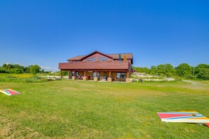 Exterior - Prairie-Style Home on Garden Bay w/ Deck + Hot Tub (Garden)