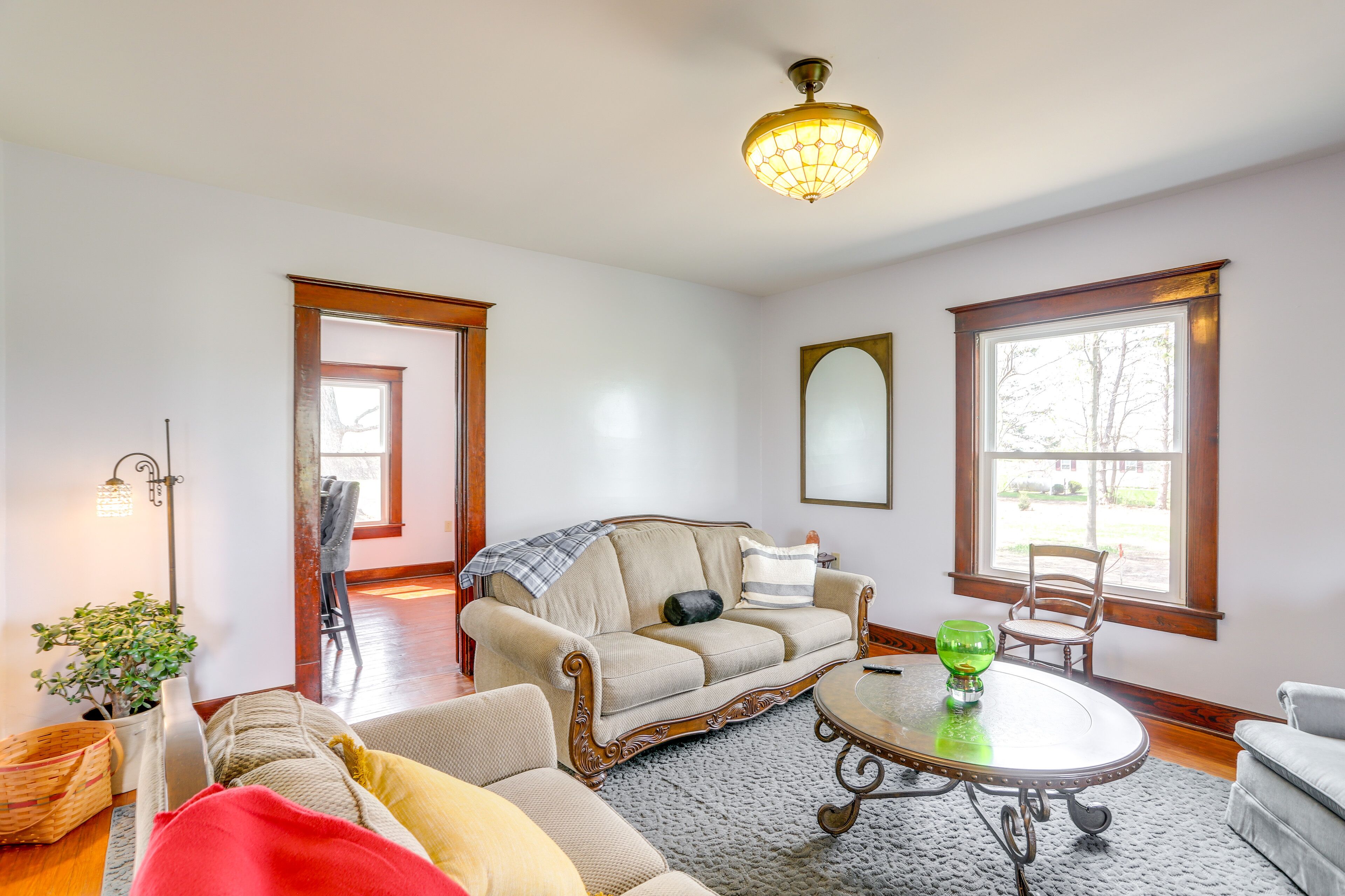 Bright Van Wert Home: 0.5 Mi to Golf Course!